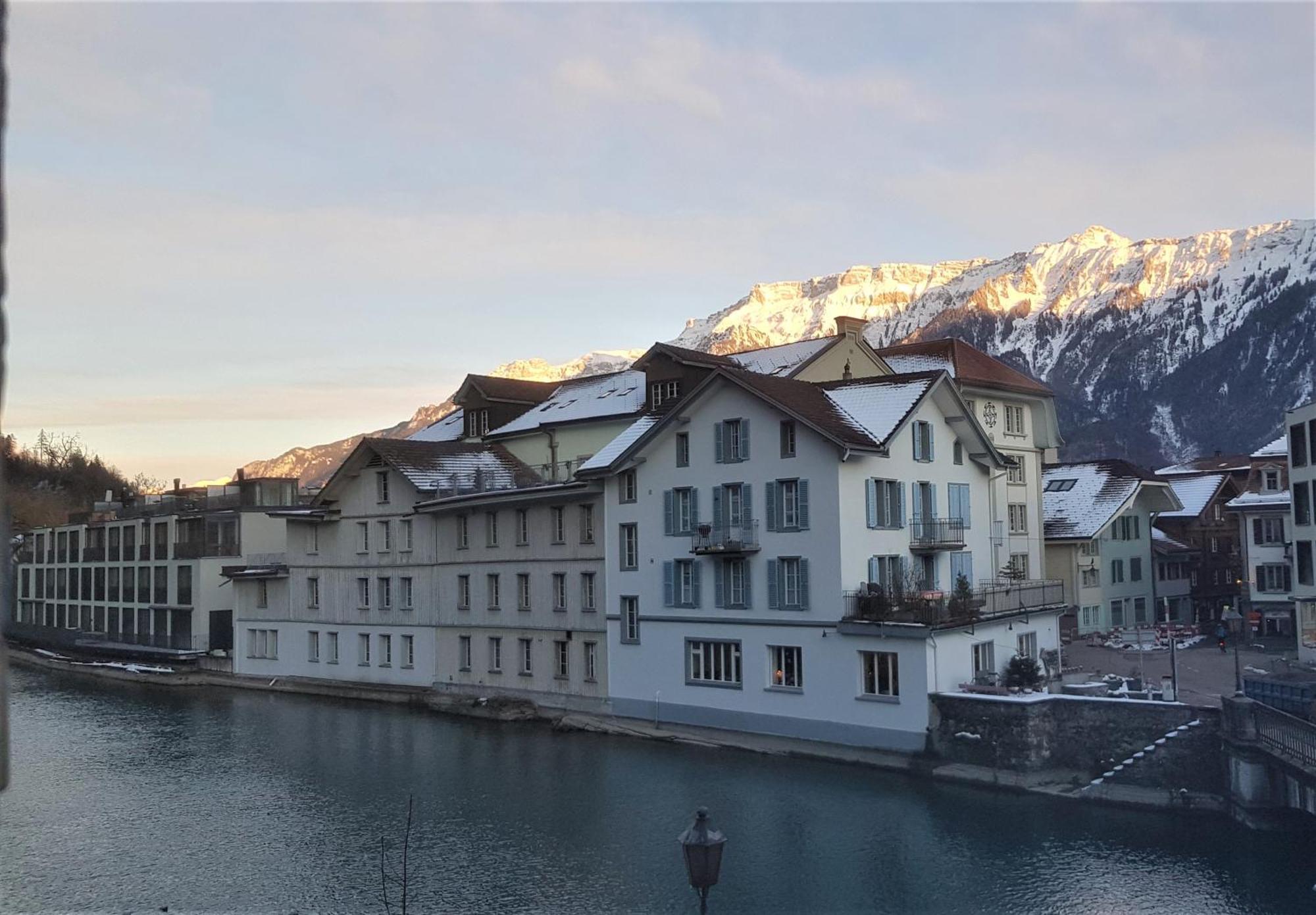 The Aarburg Hotel & Cafe Interlaken Exterior photo